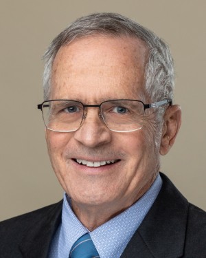 db headshot 300 w jpeg.jpg (25 KB)